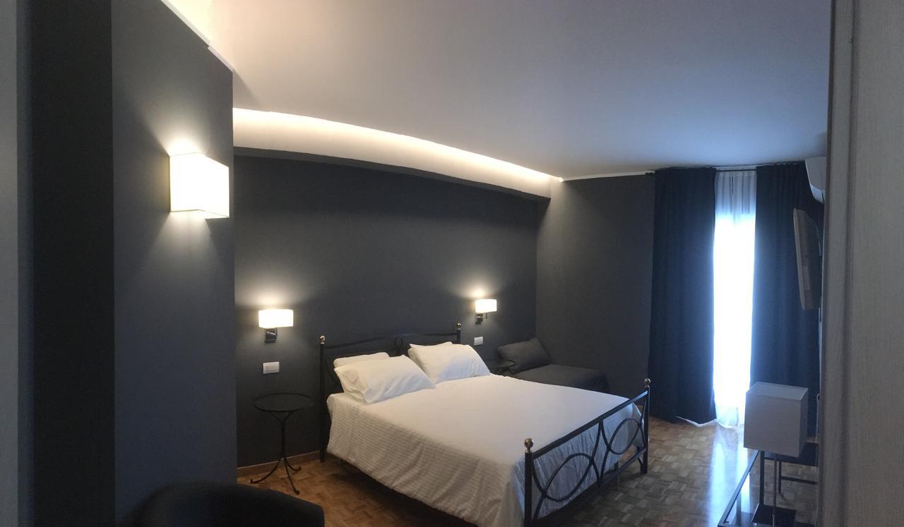 Robin Rooms 몬테그라나로 외부 사진